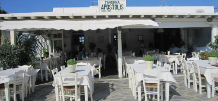 Peperoni e pomodori ripieni della Taverna Apostolis di Mykonos