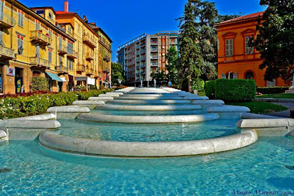 Acqui Terme fontana scalinata