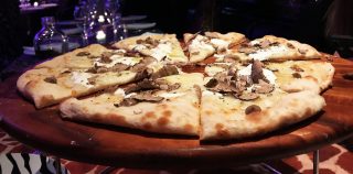 Milano. Da Just Cavalli no balli, sì pizze elettriche e sushi