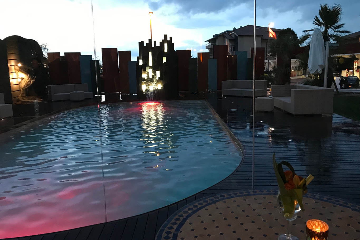 Veranda del Color tramonto piscina